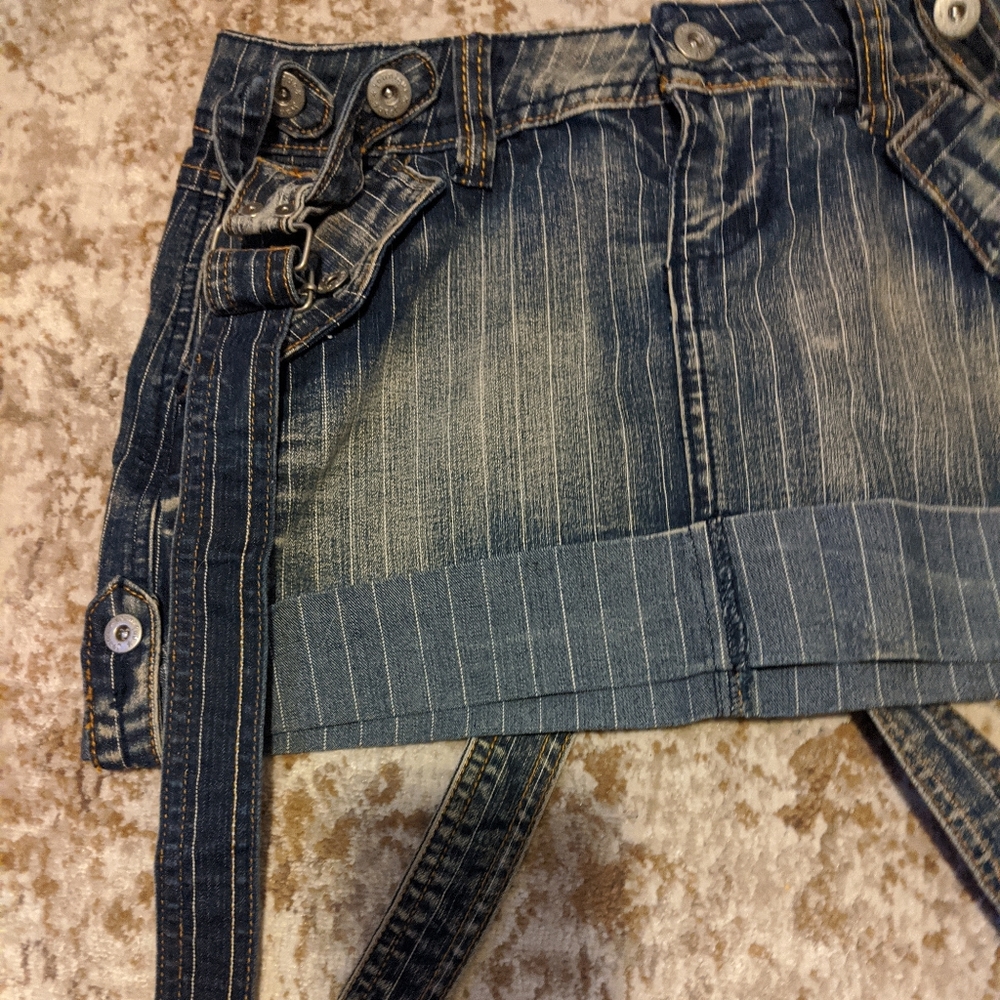 overall - Picture 2 of 5